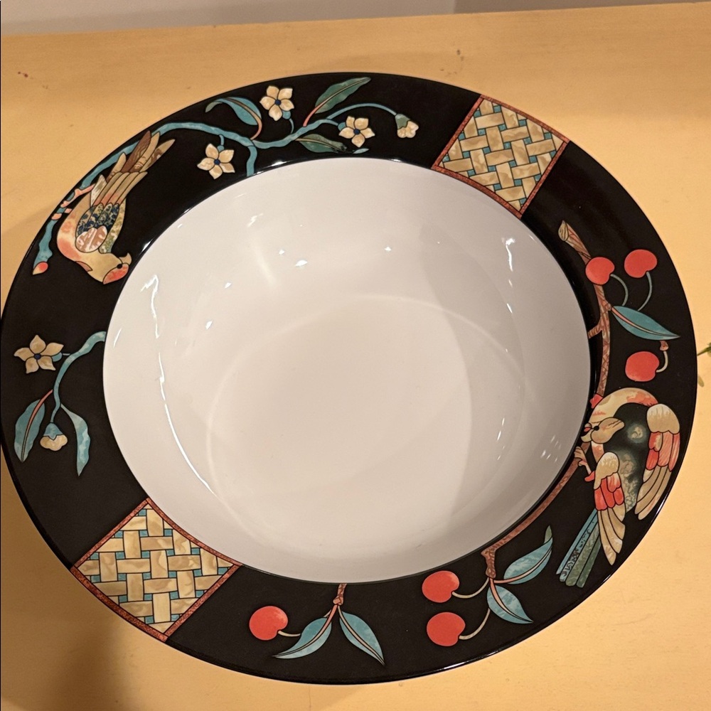 Sasaki Pietra Dura "Uccello" 10-inch serving bowl.